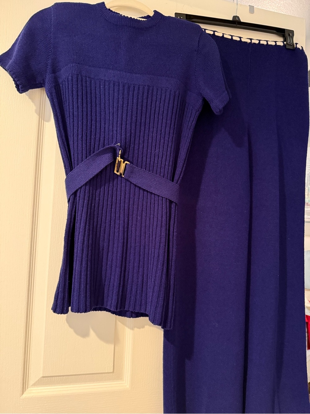Royal blue Knit Short-Sleeve Top with Waist Belt and pants